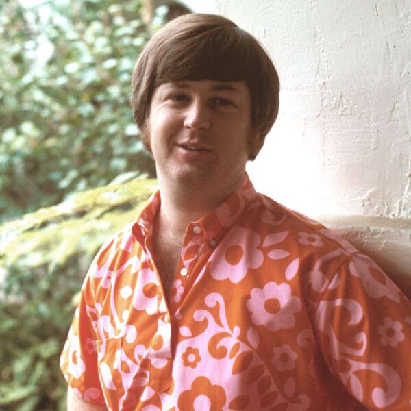 Um dia repleto de vazio para a música