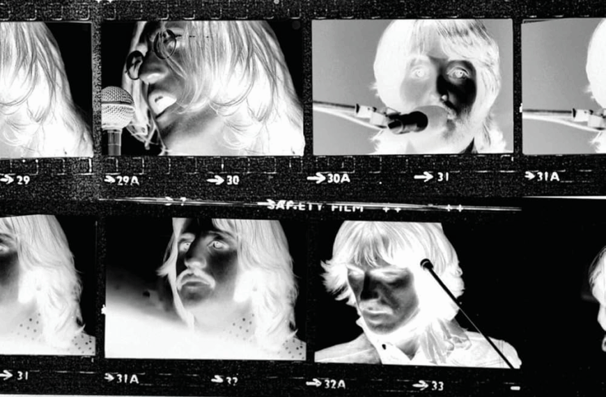 Os Beatles como banda em Let It Be… Naked