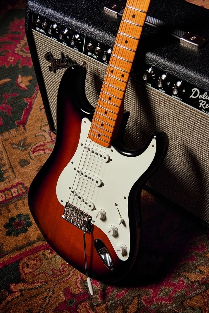 A guerra das Stratocasters