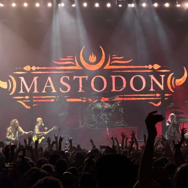 Mastodon e Supla num rolê aleatório em Hollywood